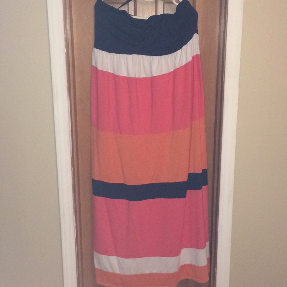 Color block strapless maxi dress